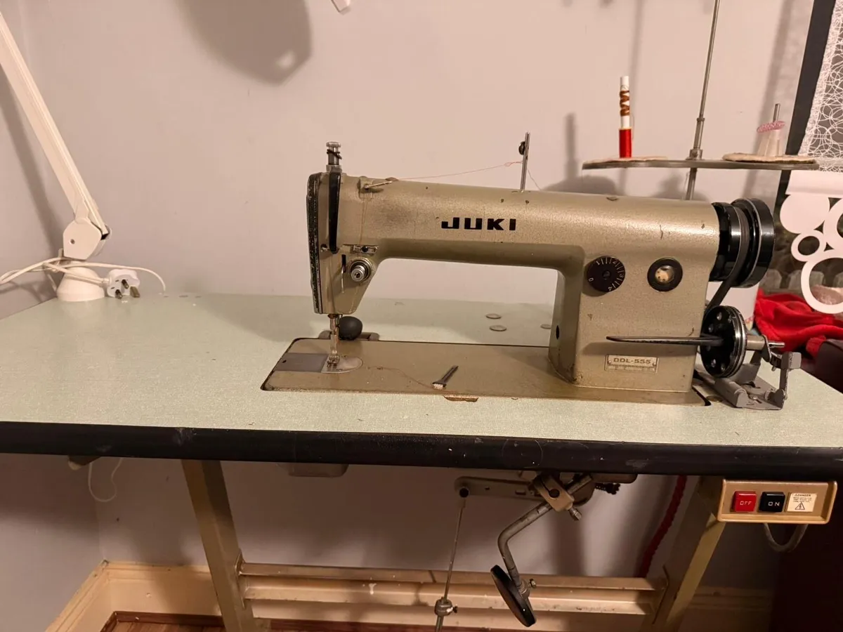 SEWING MACHINE JUKI DL-555 - Image 3