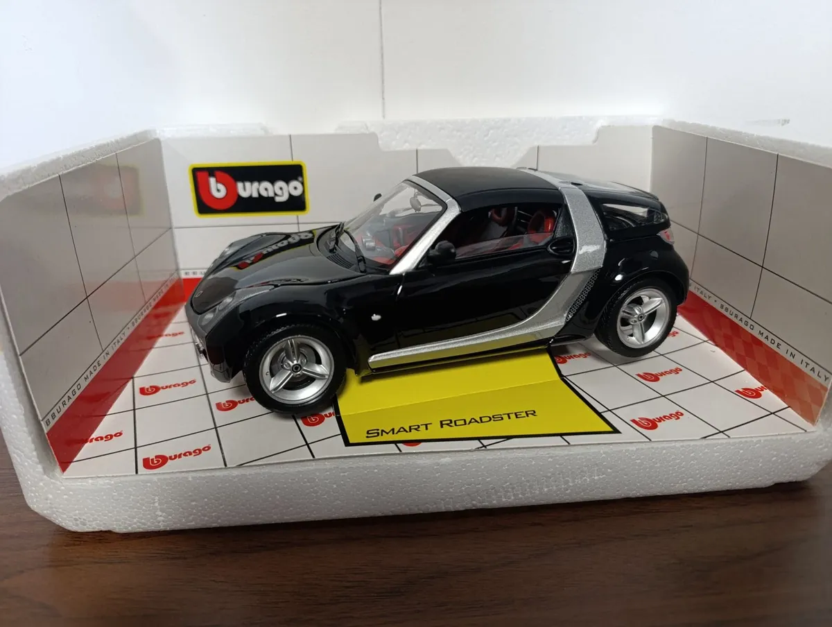 Diecast Cars 1:18 - Image 3
