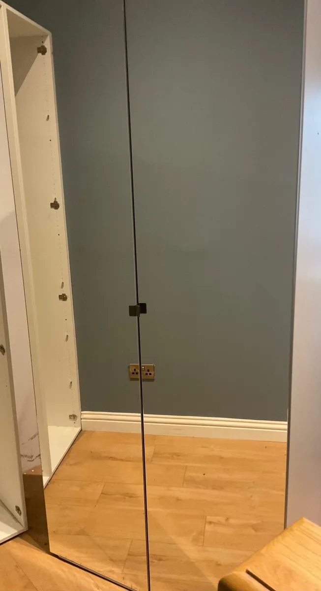 Wardrobe - Image 2