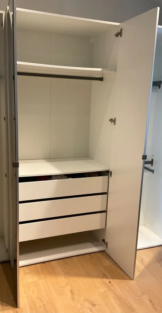 Wardrobe - Image 3