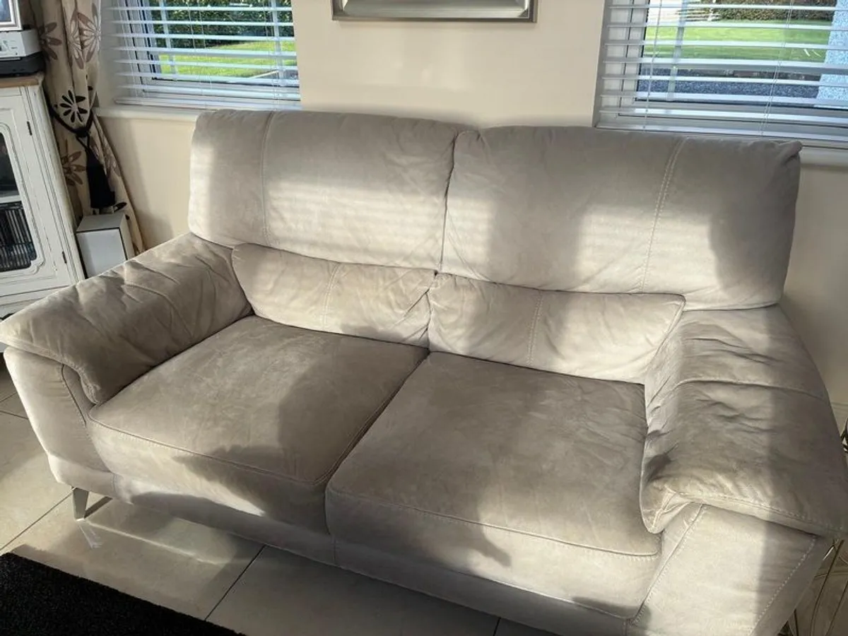 2 x 2 seater sofas - Image 3