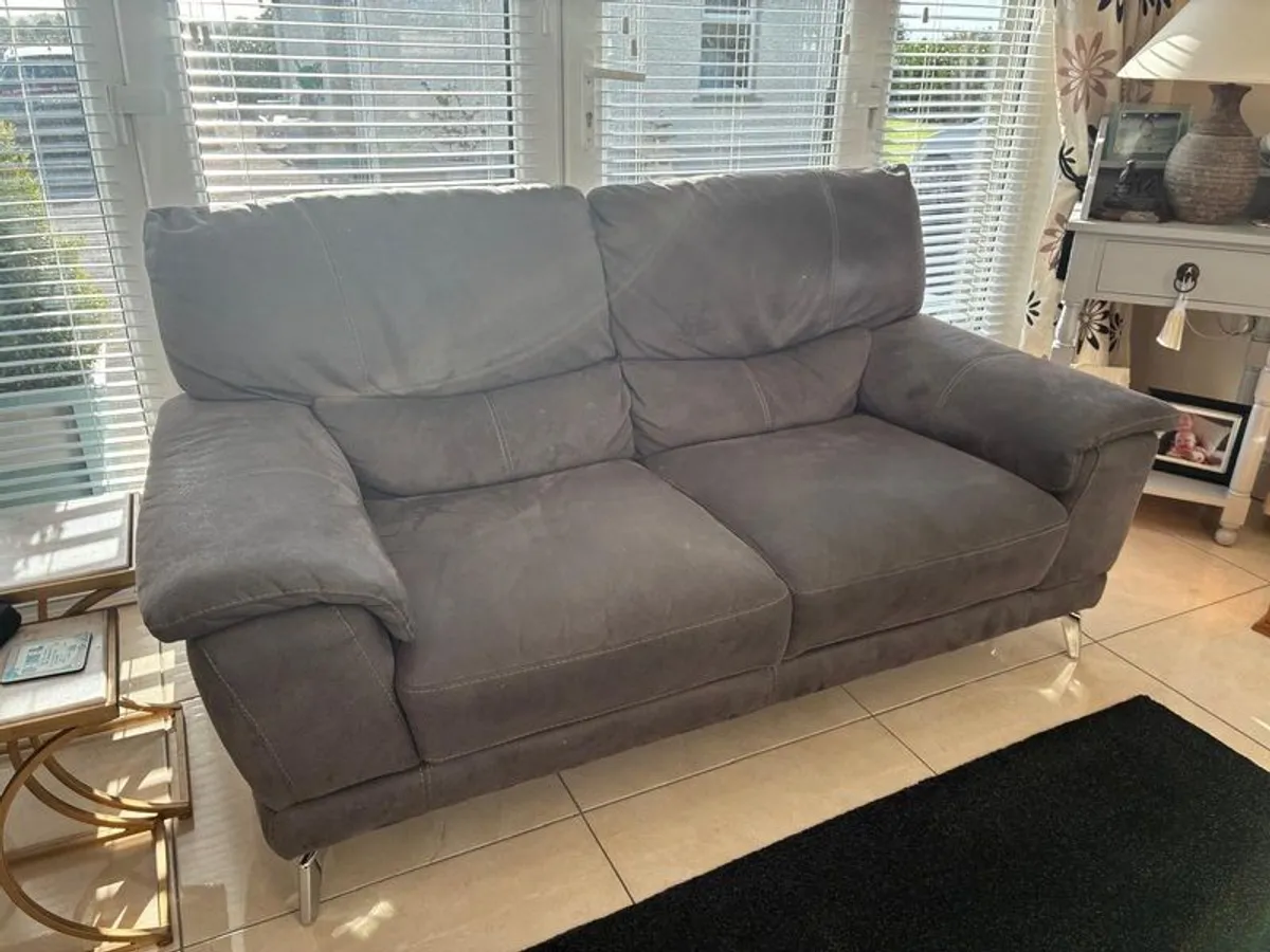 2 x 2 seater sofas - Image 4