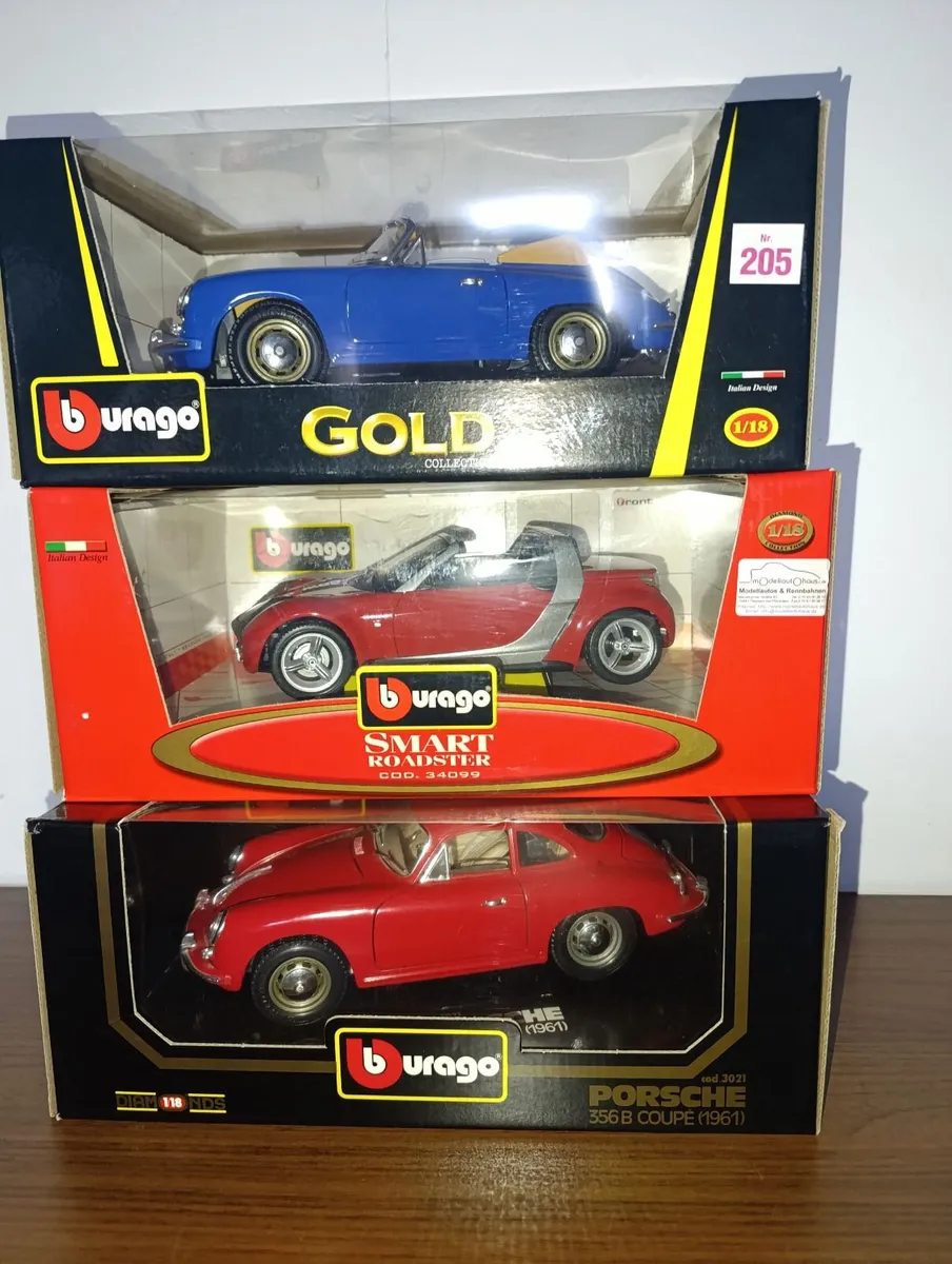 Discast Cars 1:18 - Image 1