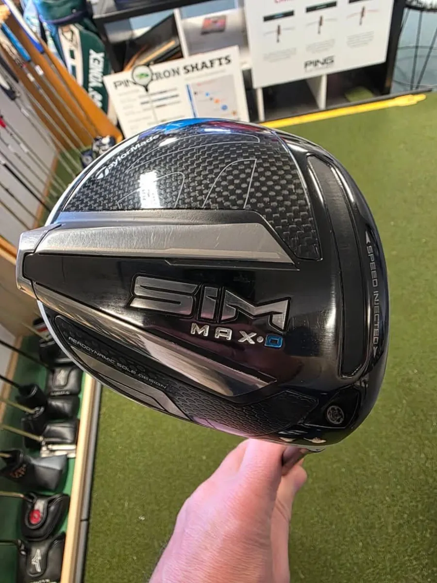 Taylormade Sim Max-D Driver - Image 1
