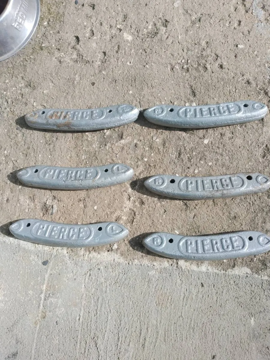 3. Pairs of PIERCE cast name plates - Image 1