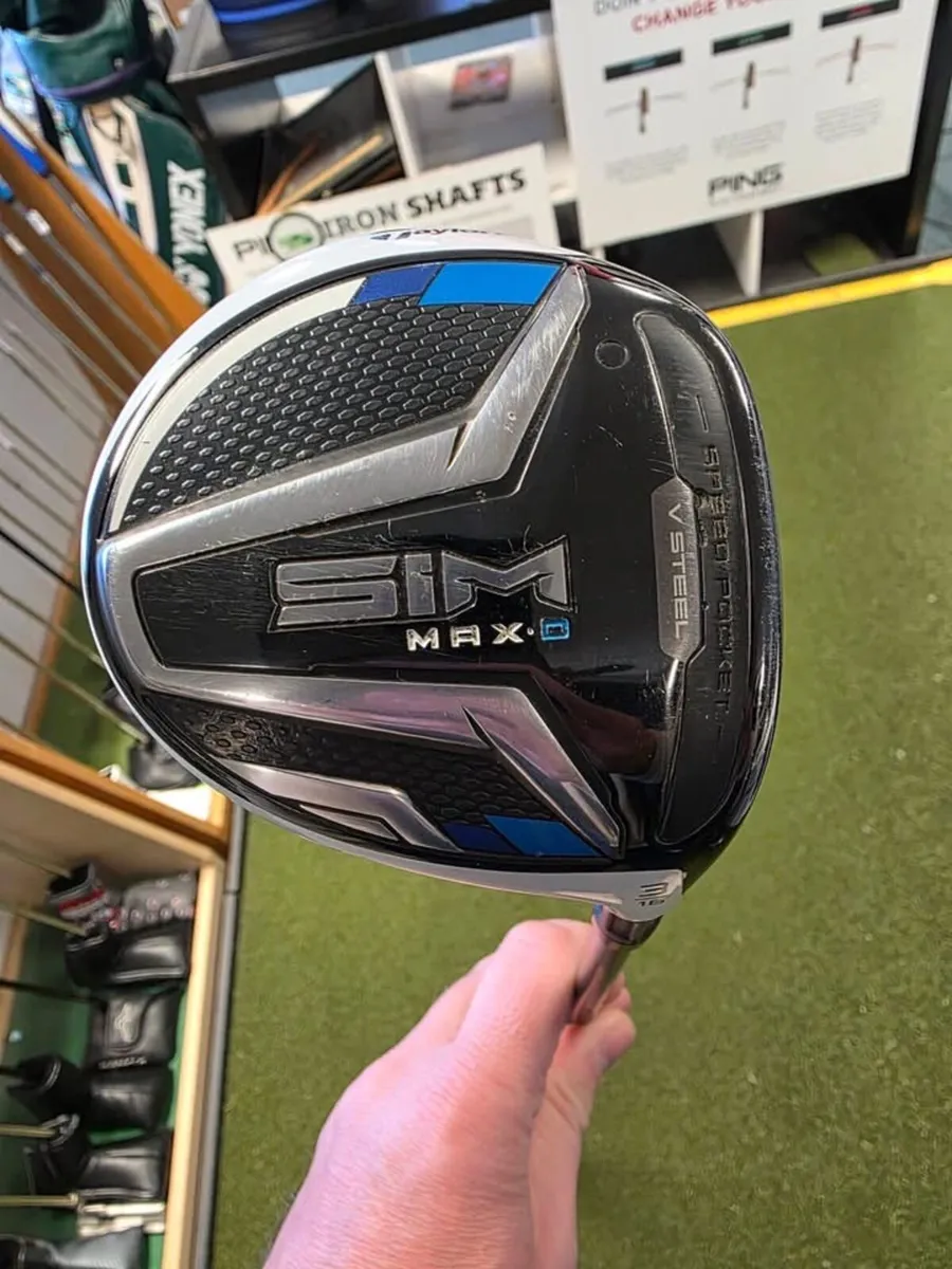 Taylormade Sim Max-D 3 Wood - Image 1