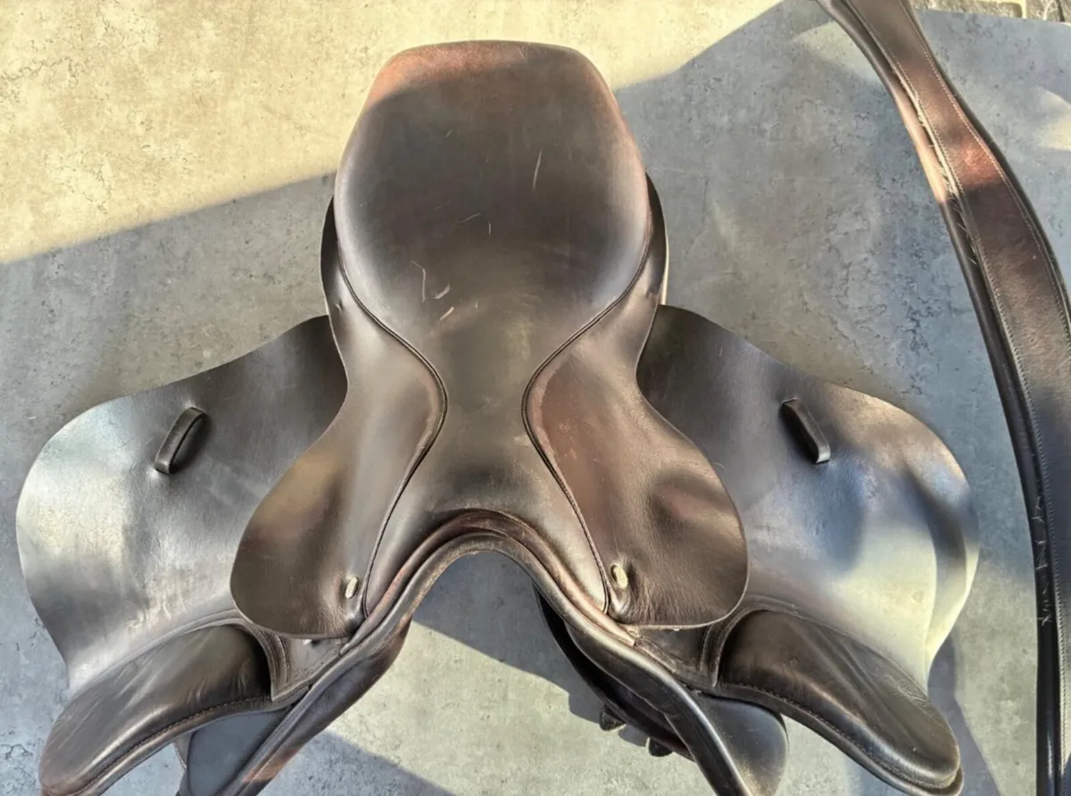 Barney Pony Saddle - Image 1