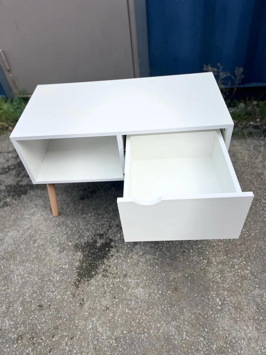 Tv stand - Image 3