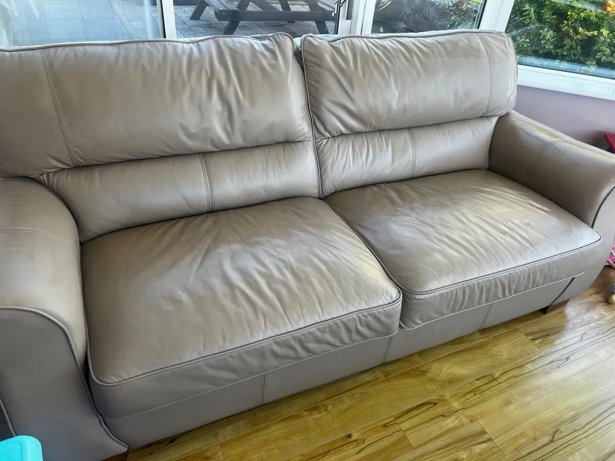 Cream leather 4 seater sofa - Image 3