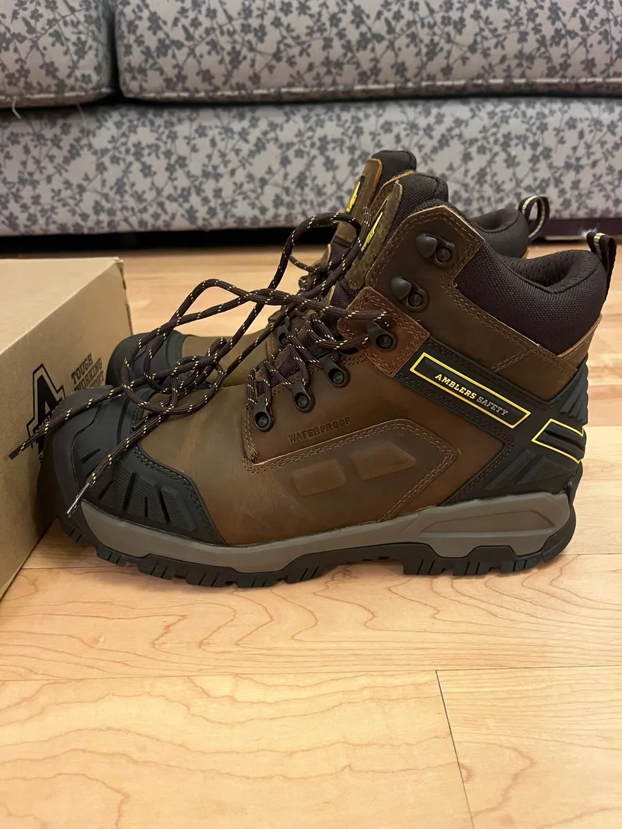 Work boots , steel toe - Image 4