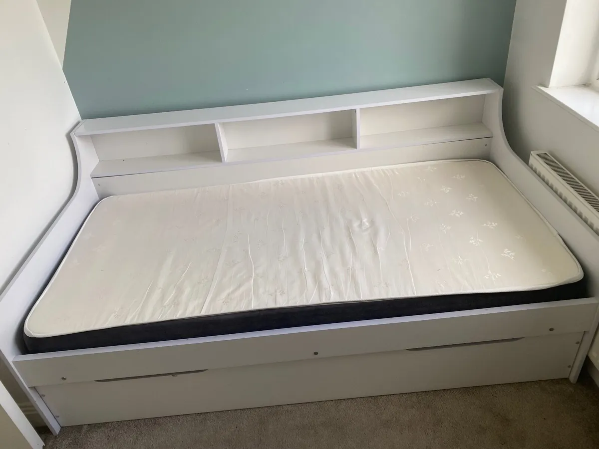 Child’s Bed - Image 1