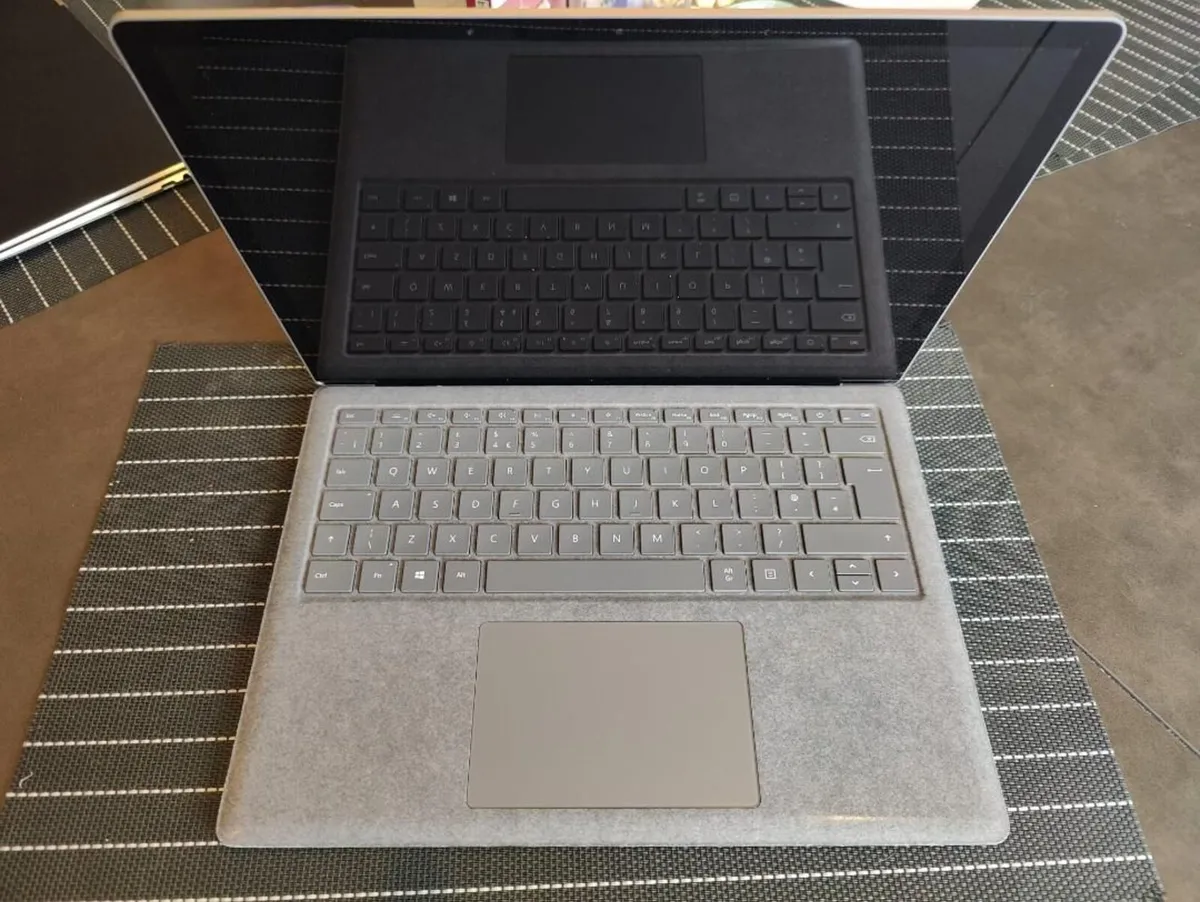 Microsoft Surface Laptop 3 Win 11 Pro I5 8GB 256GB - Image 4
