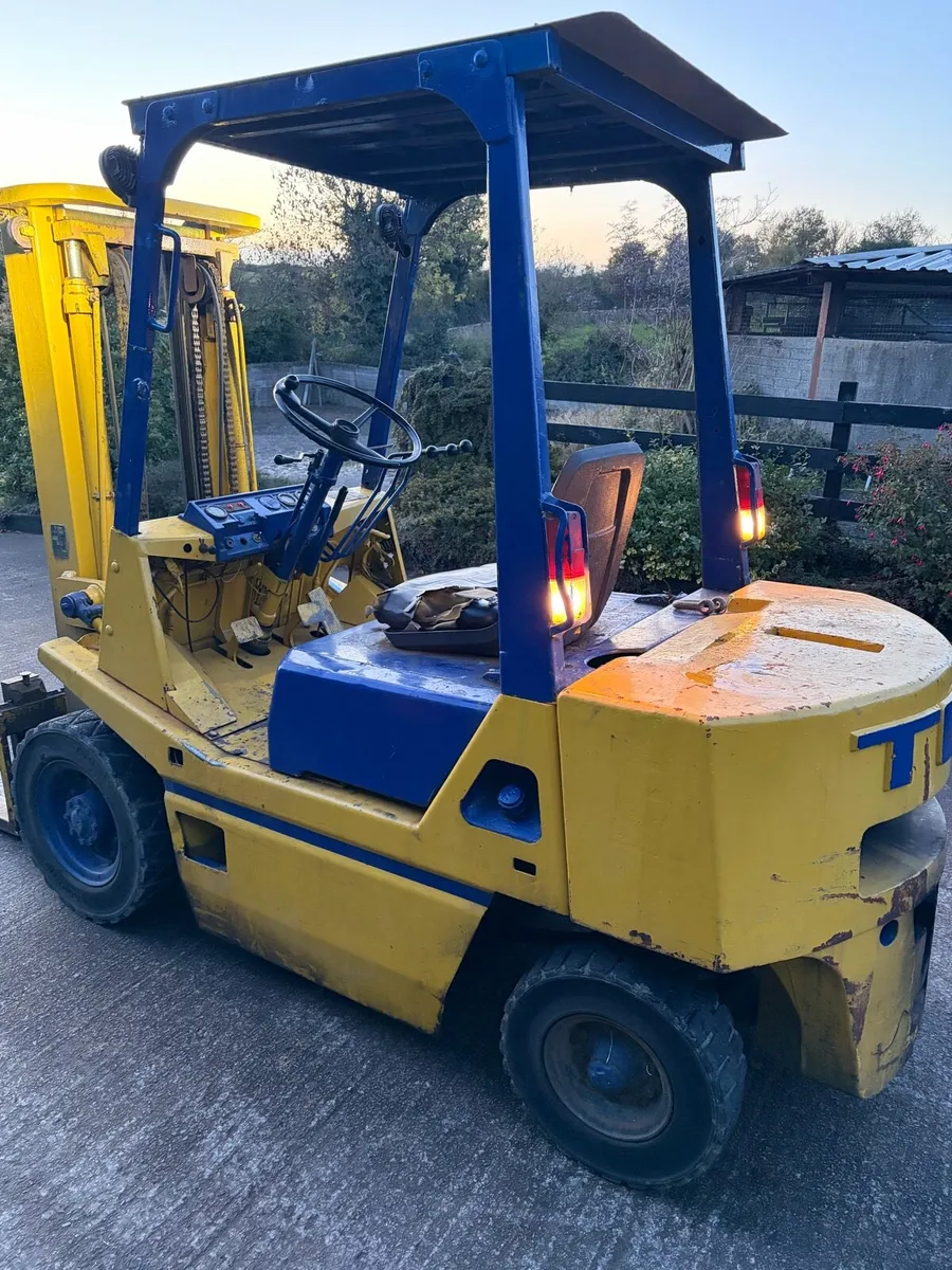 Forklift - Image 2