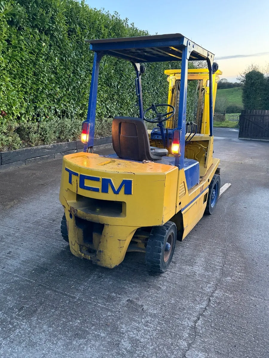 Forklift - Image 3