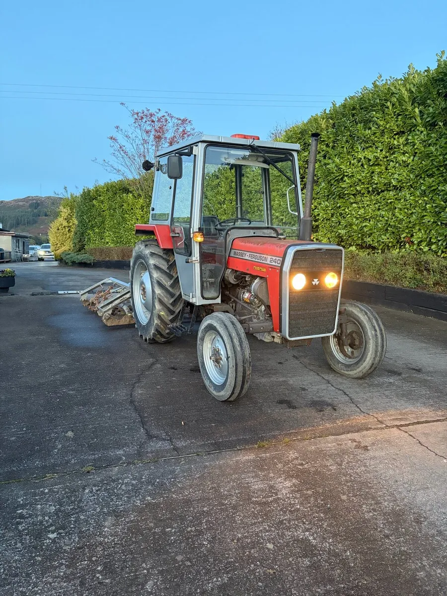 Tractor - Image 2