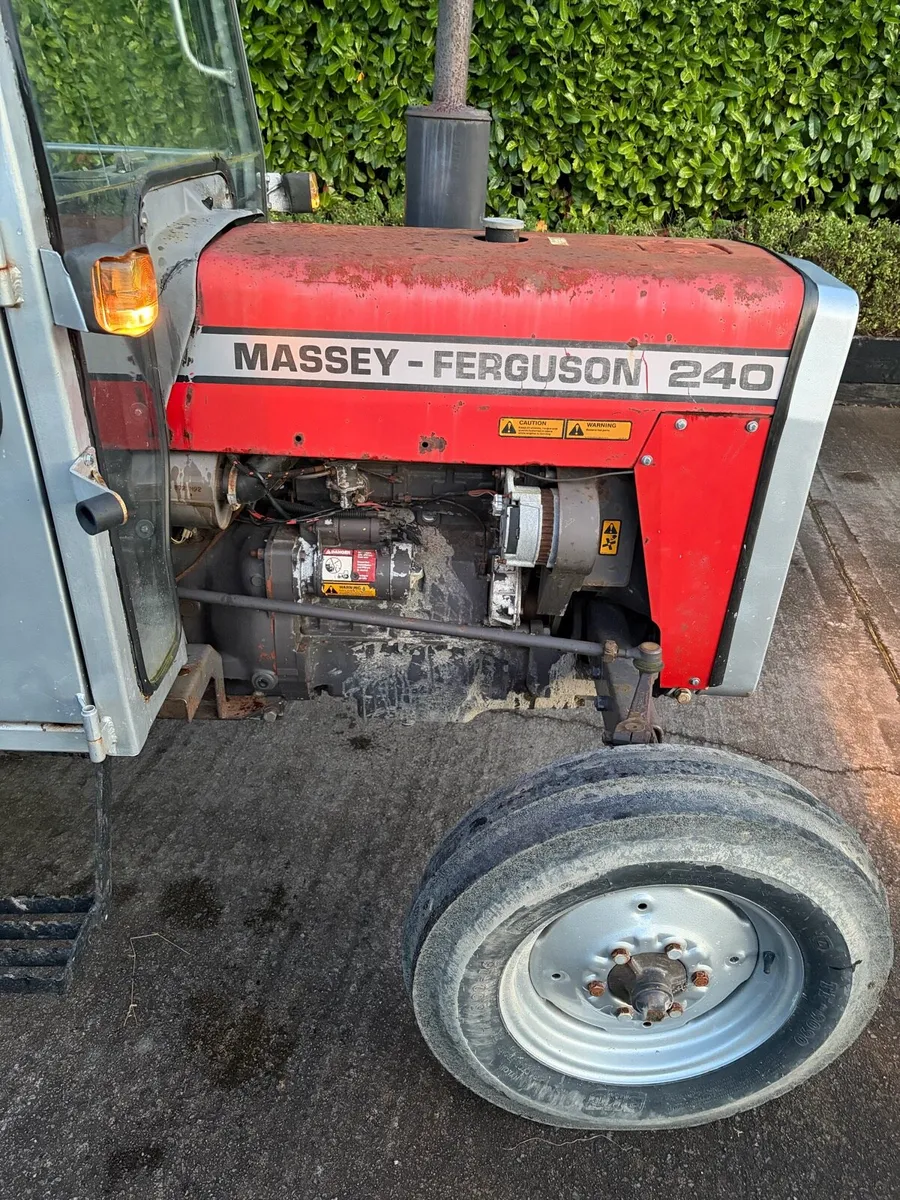 Tractor - Image 3
