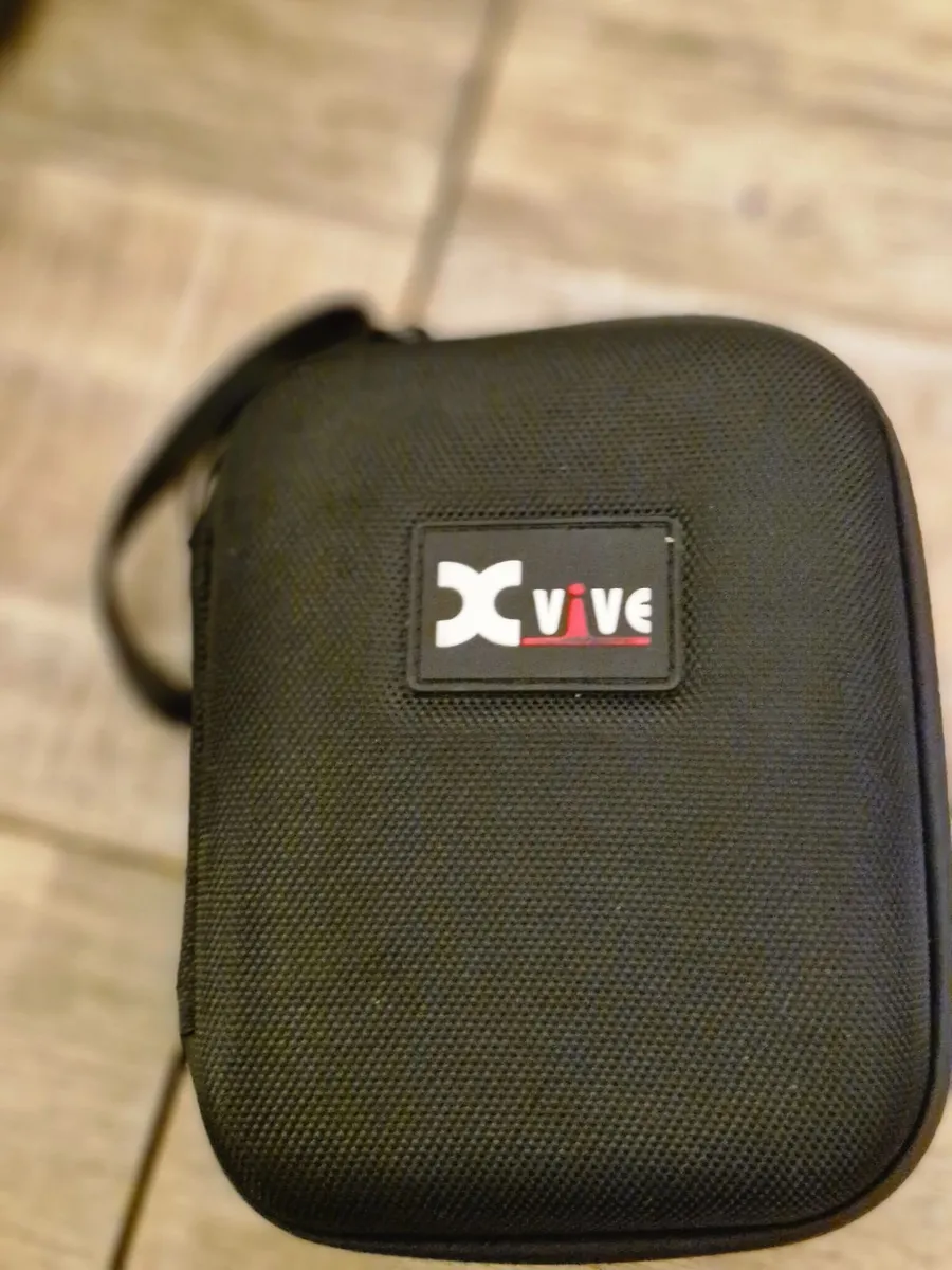 Xvive  inear monitor set - Image 3