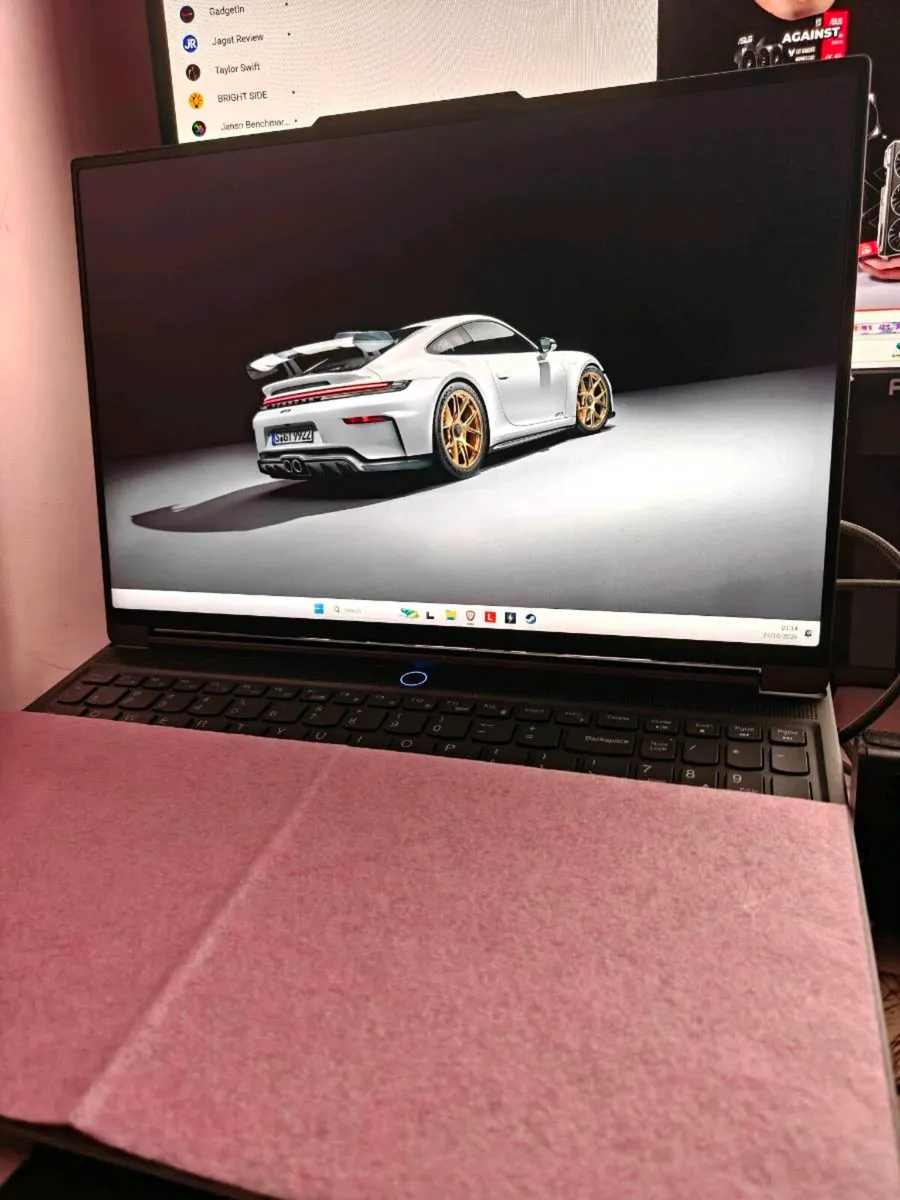 Legion slim 7 - Image 2