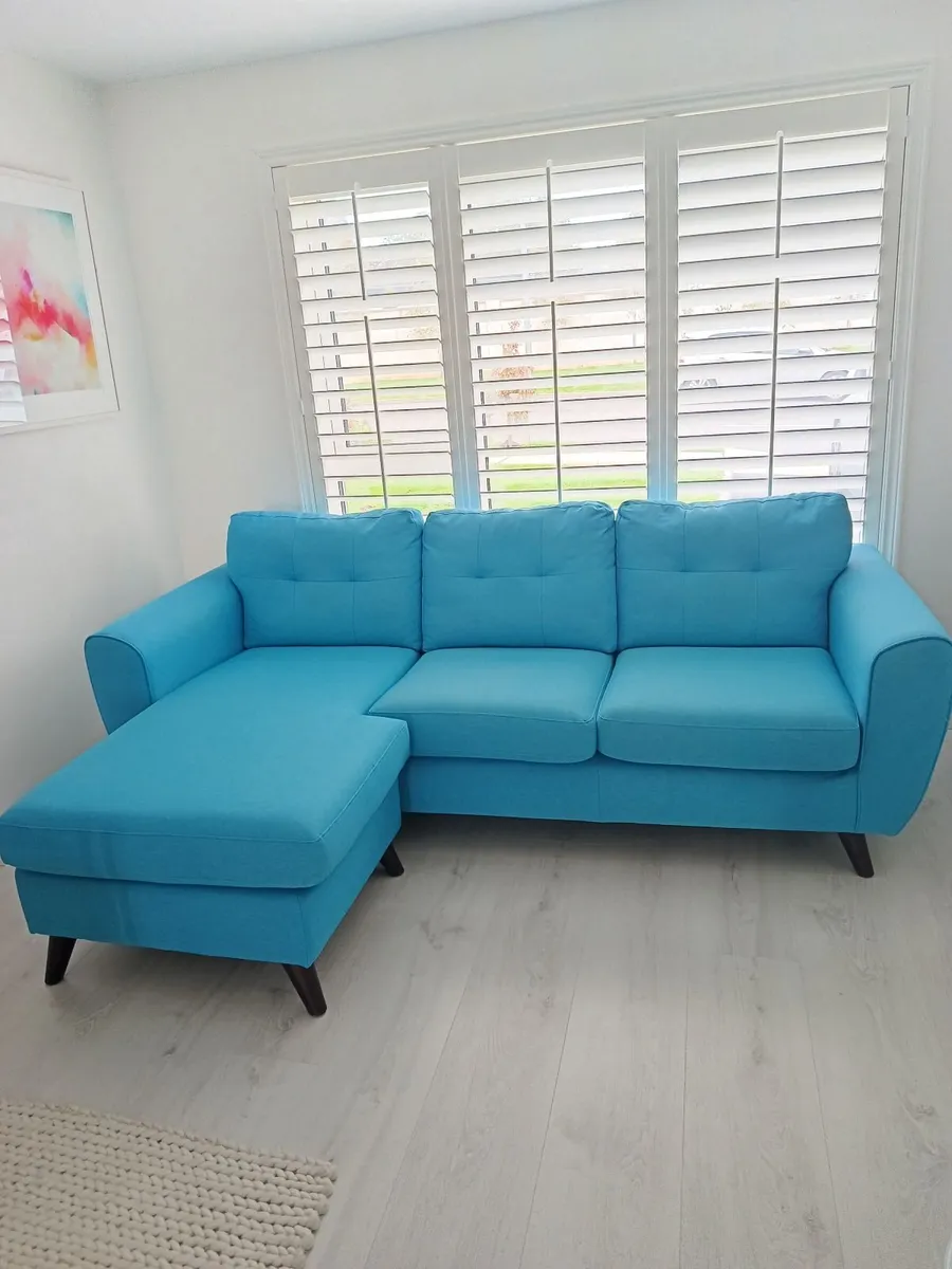 Ocean coloured fabric chaise lounge sofa - Image 1