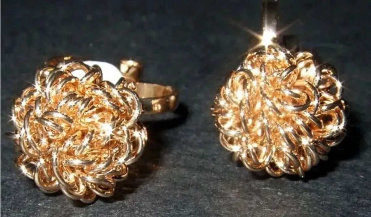 Vintage Harrods Clip-On Earrings – Unworn / New - Image 2
