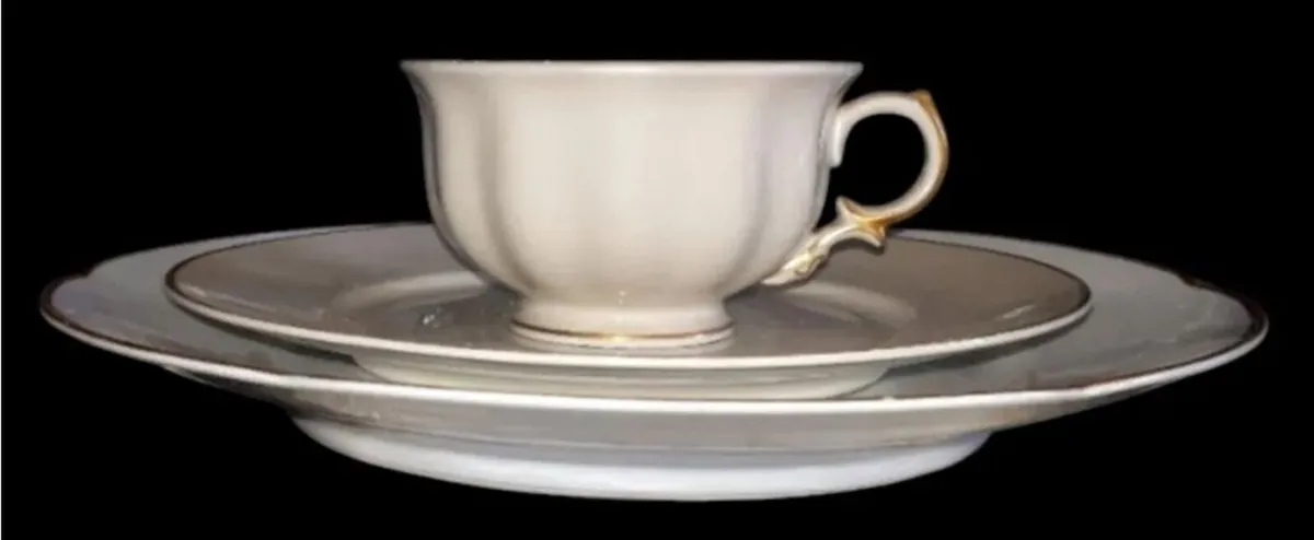 Vintage Fürstenberg Germany Porcelain Tea Trio - Image 2