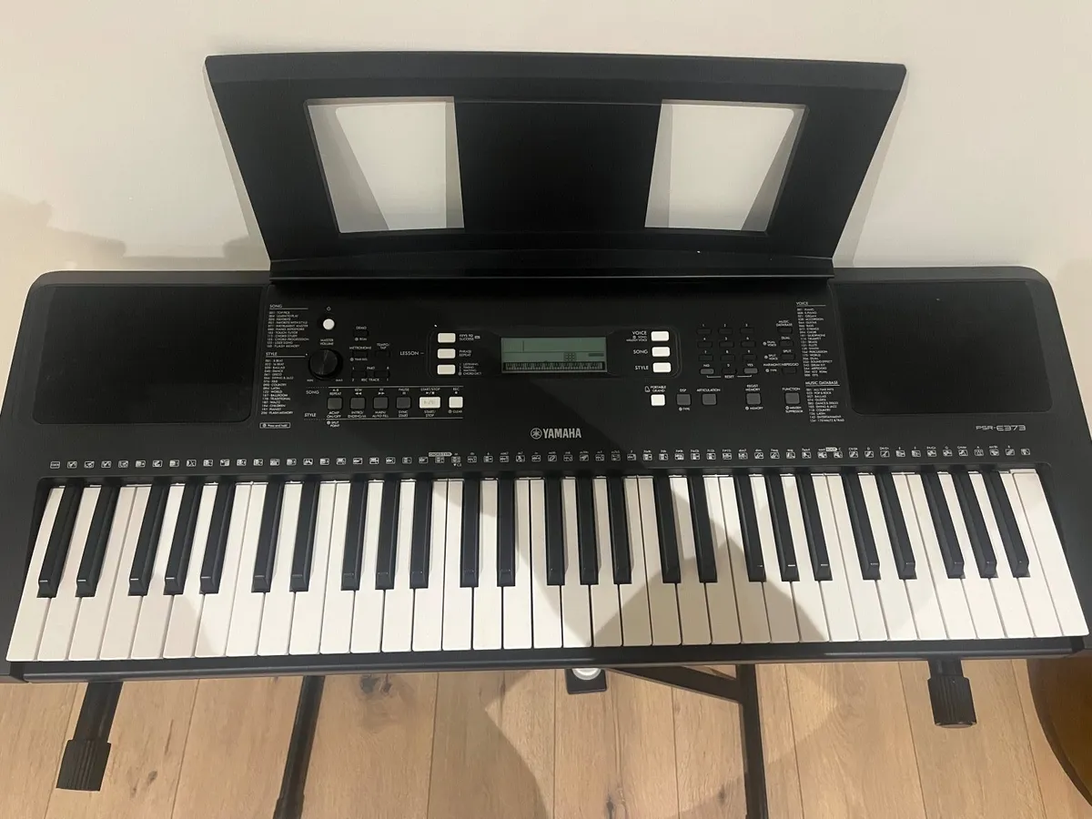 Yamaha PSR E373 Keyboard - Image 2