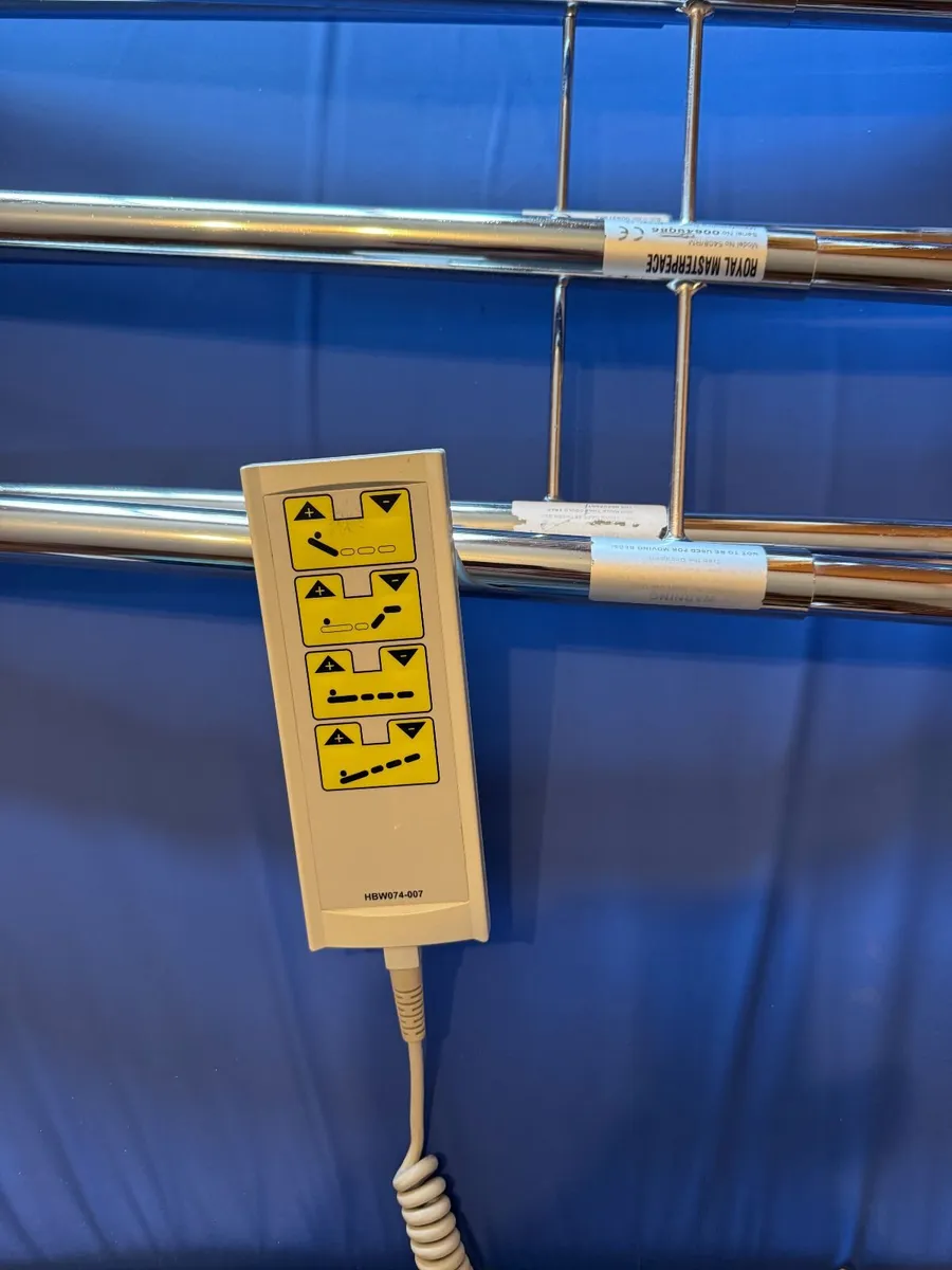Hospital bed - Image 2