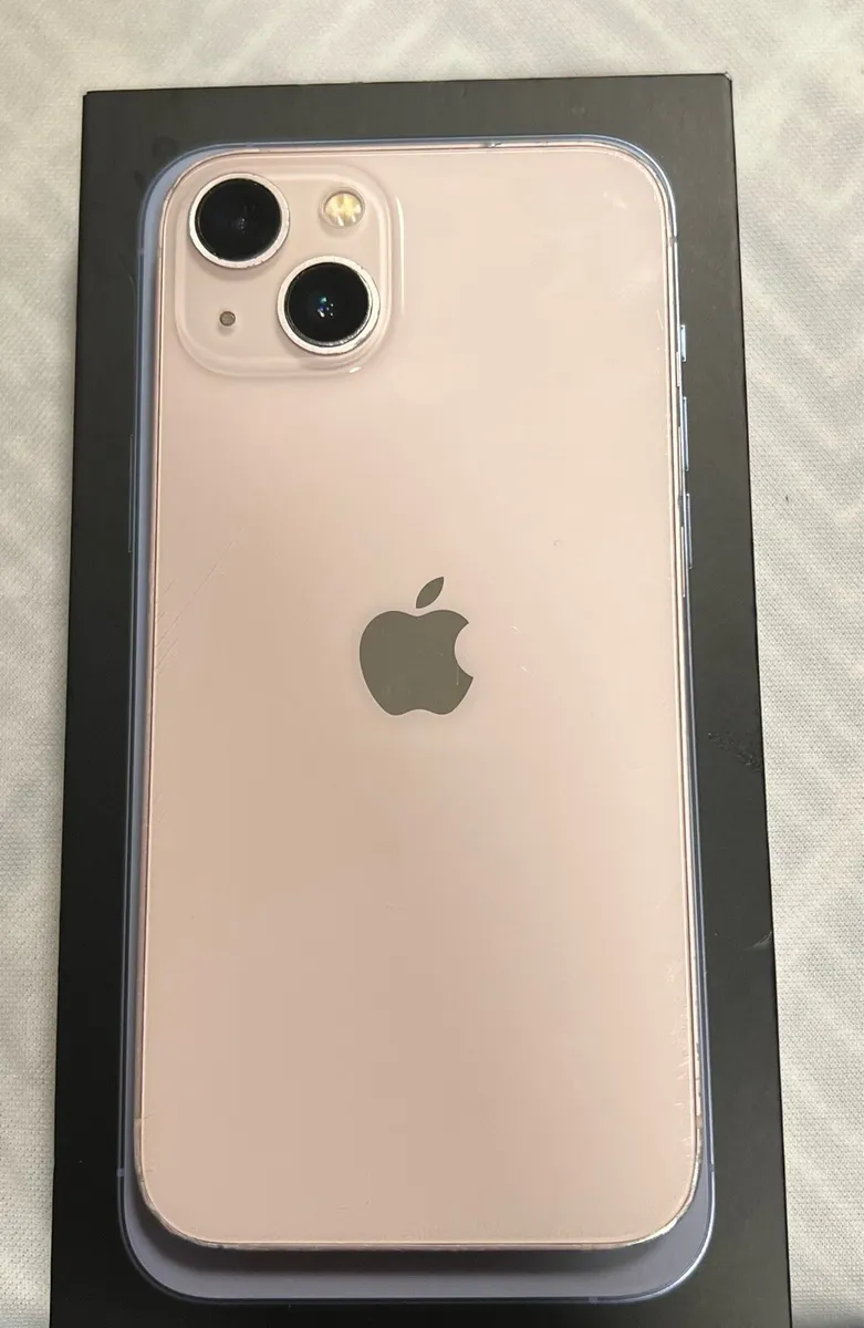 iPhone 13 123Gb Pink Unlocked - Image 2