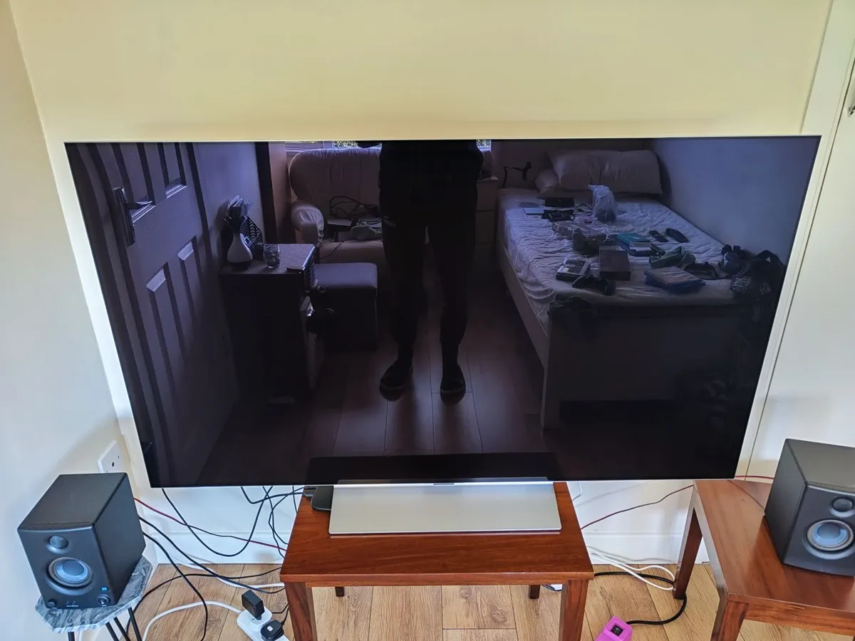 LG OLED C2 55" - Image 4