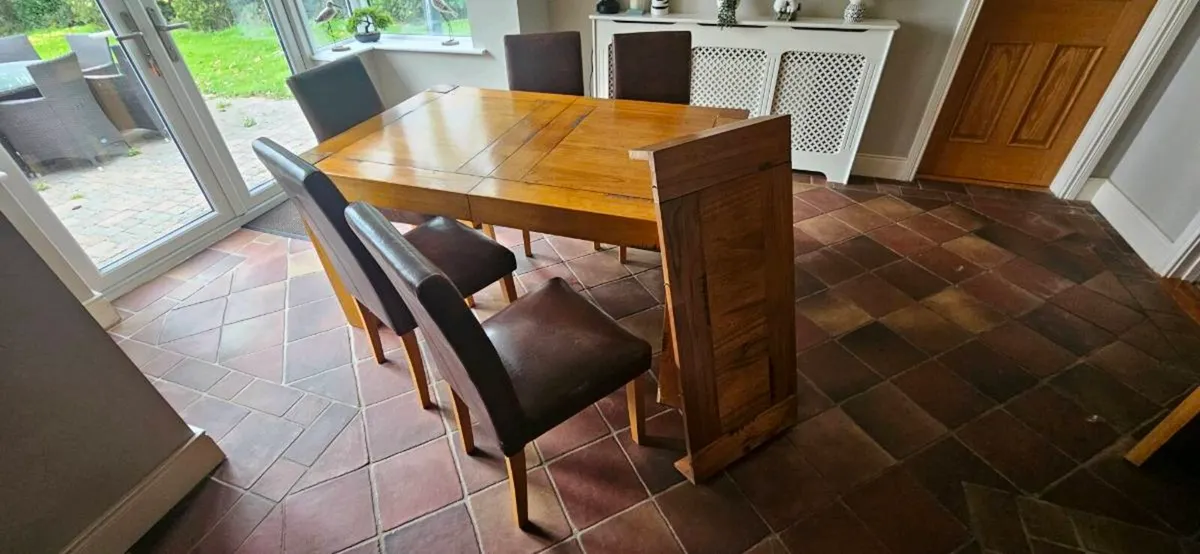 Dining Table & Chairs - Image 4