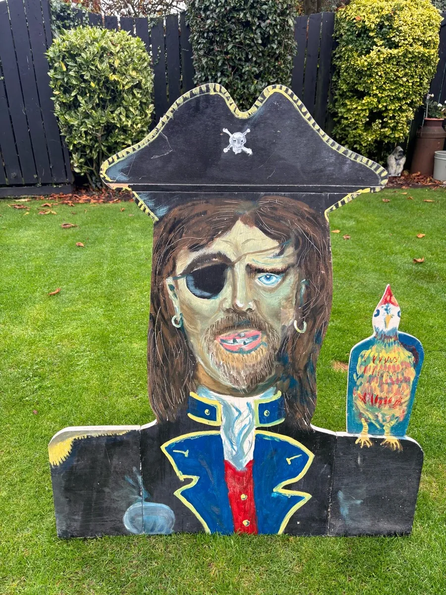 Vintage panto wooden hand painted large pirate - Image 2