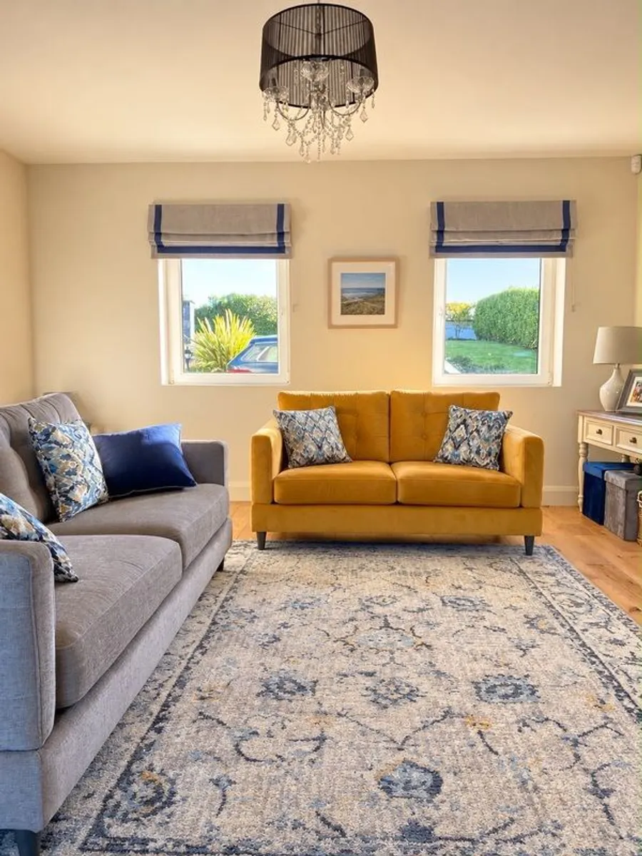sofa - Image 1