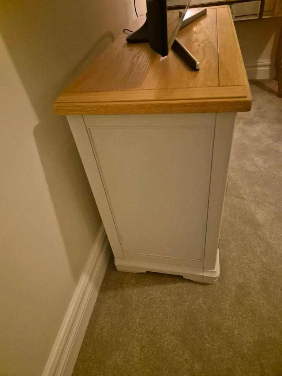 Sideboard - Image 3
