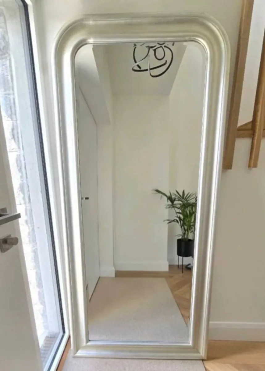 197cm Ikea Songe freestanding hall mirror - Image 3