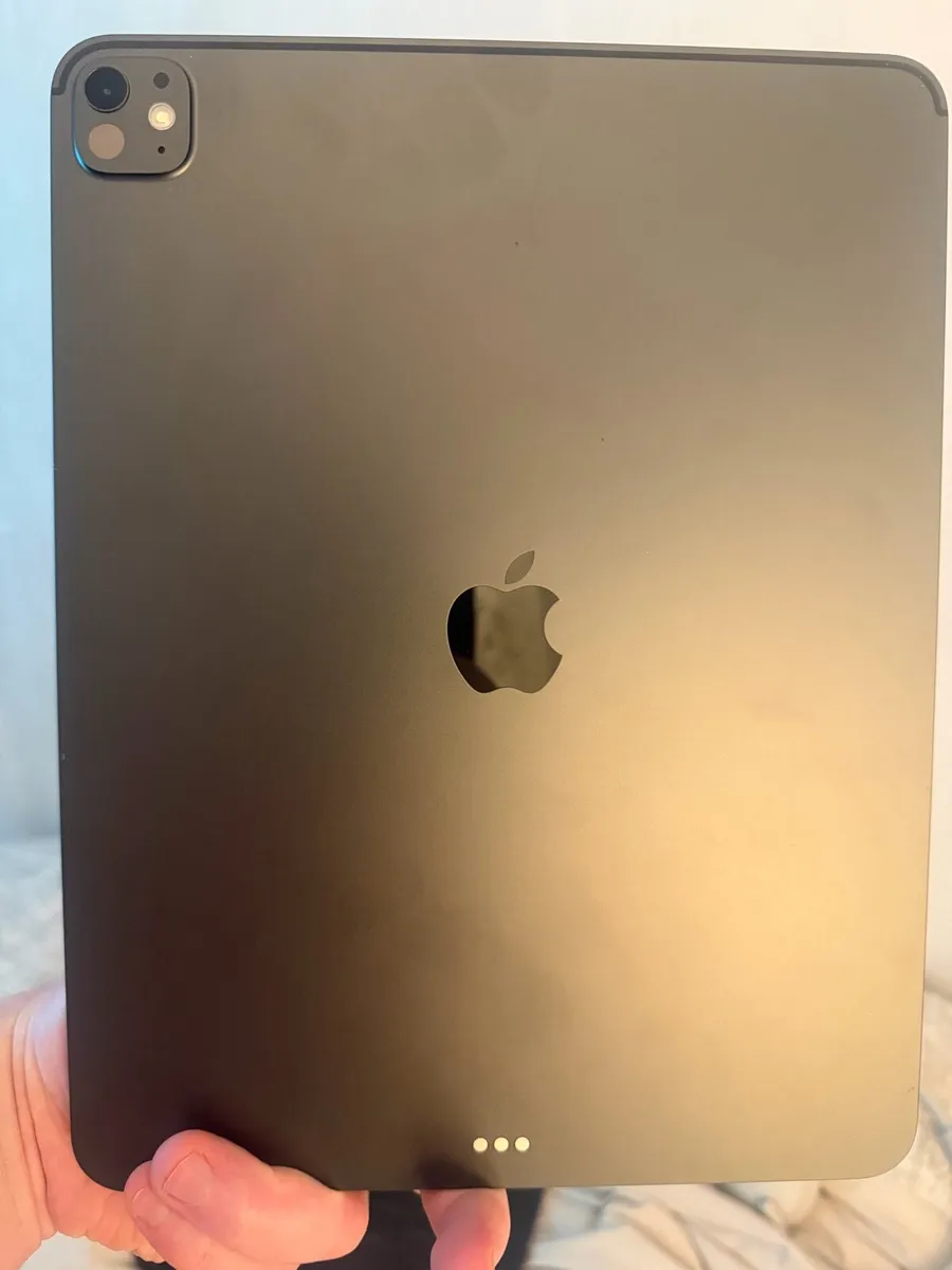 iPad Pro 13” M5 - Image 2
