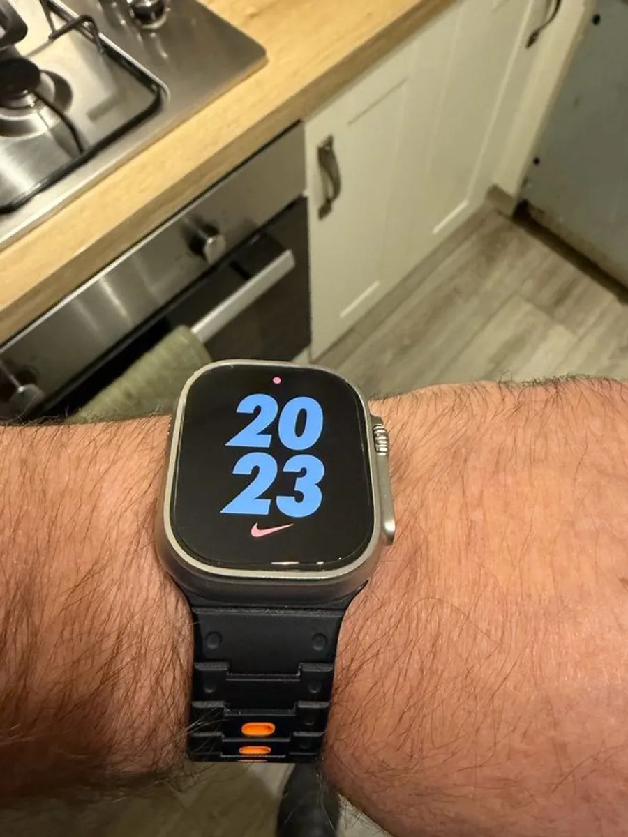 Apple Watch Ultra 2 Cellular & GPS - Image 4