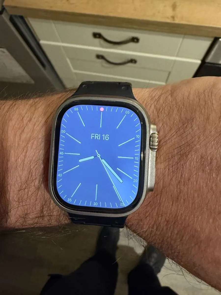 Apple Watch Ultra 2 Cellular & GPS - Image 1