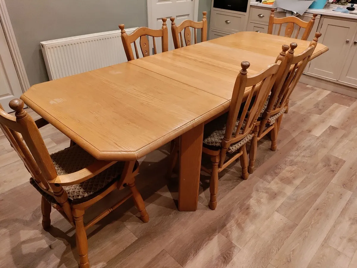 Table chairs - Image 1