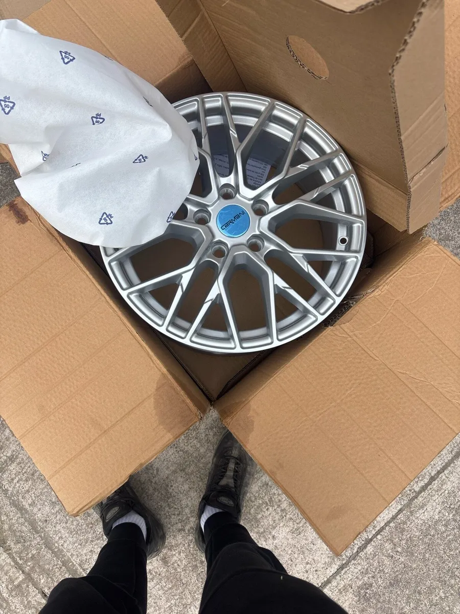 5x114.3 in absolutely mint condition . 17 inch - Image 1