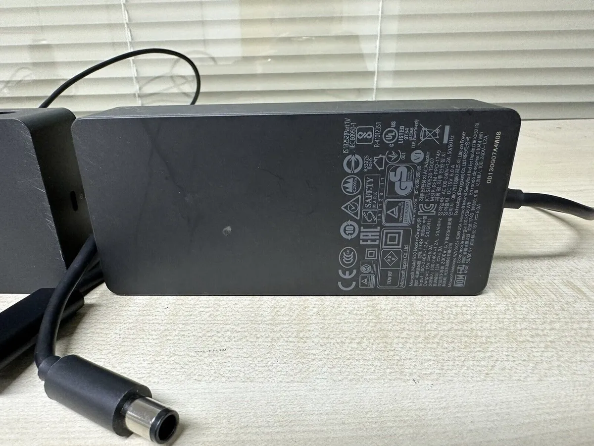 Microsoft Dock 1661 Pro 7, 6, 5, 4, 3 Go, Laptop - Image 4