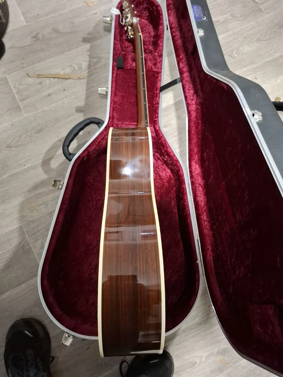 Guitar - Image 3