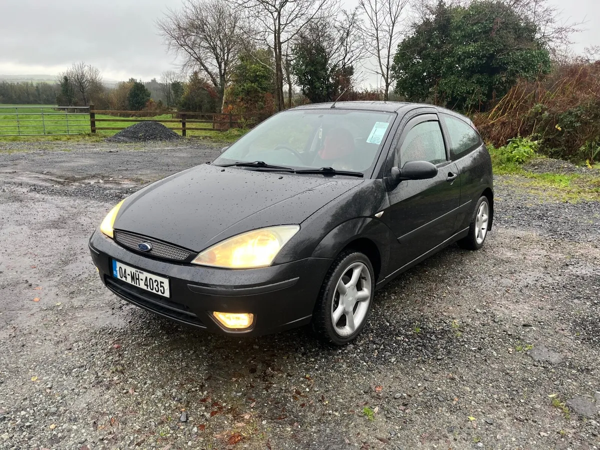 Ford Focus 2004 - Image 2