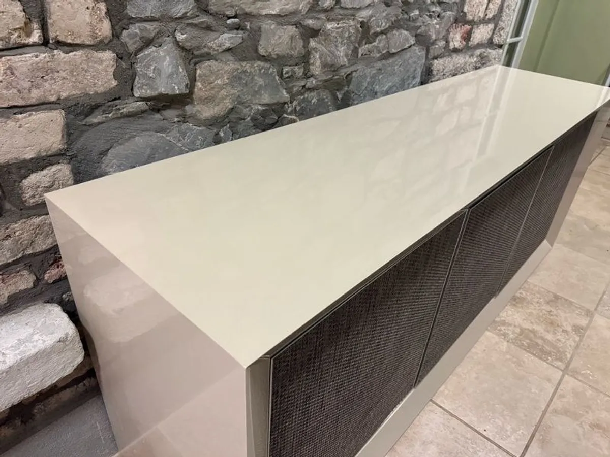 Natuzzi sideboard / tv unit - Image 3