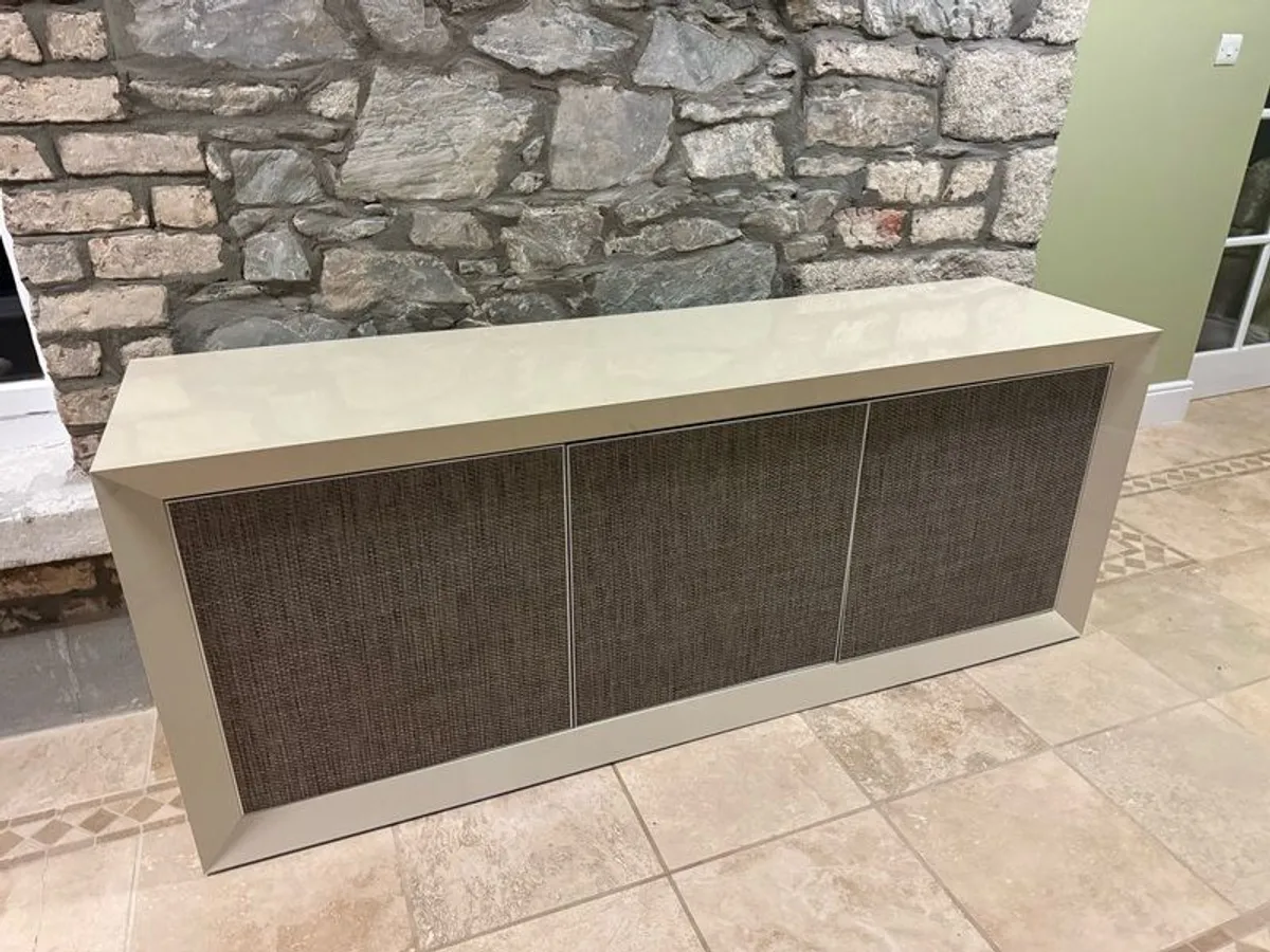 Natuzzi sideboard / tv unit - Image 1