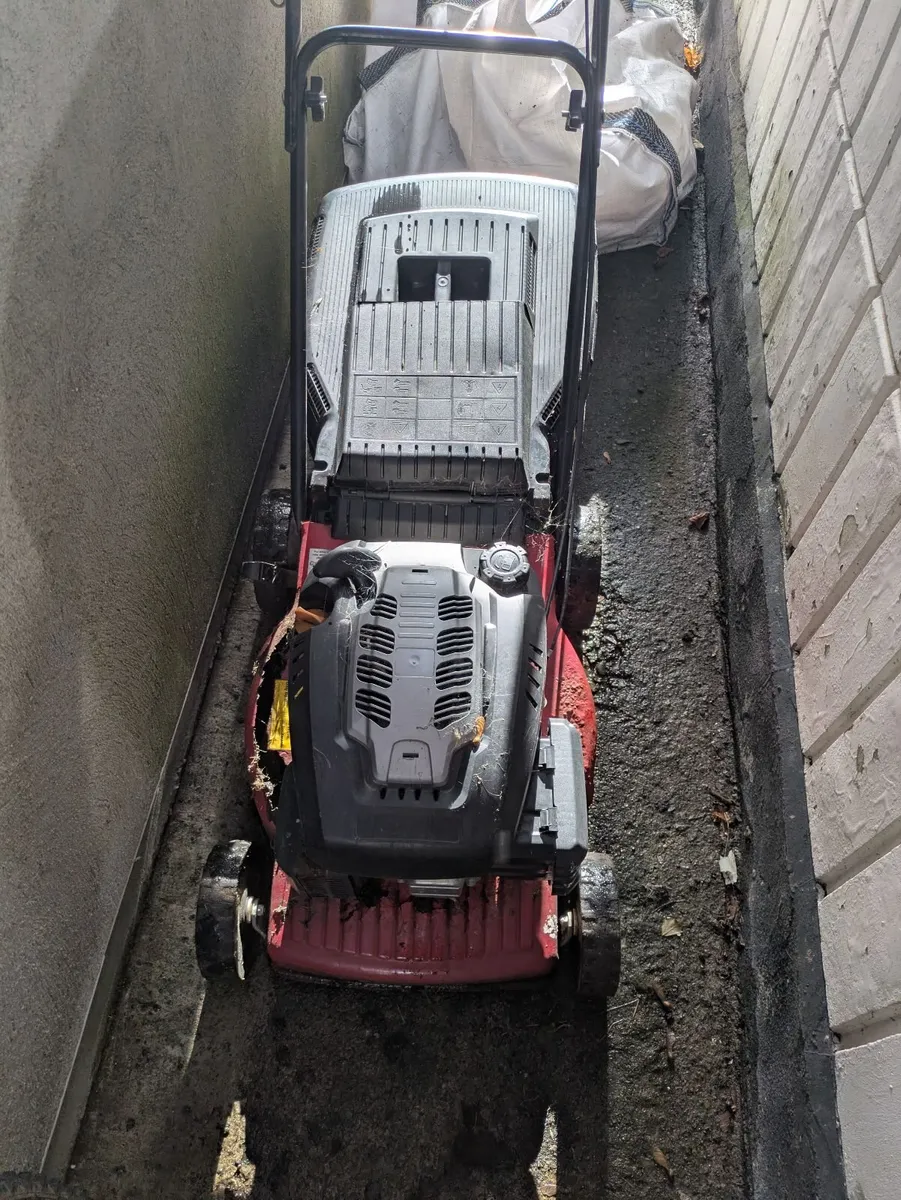 Lawnmower