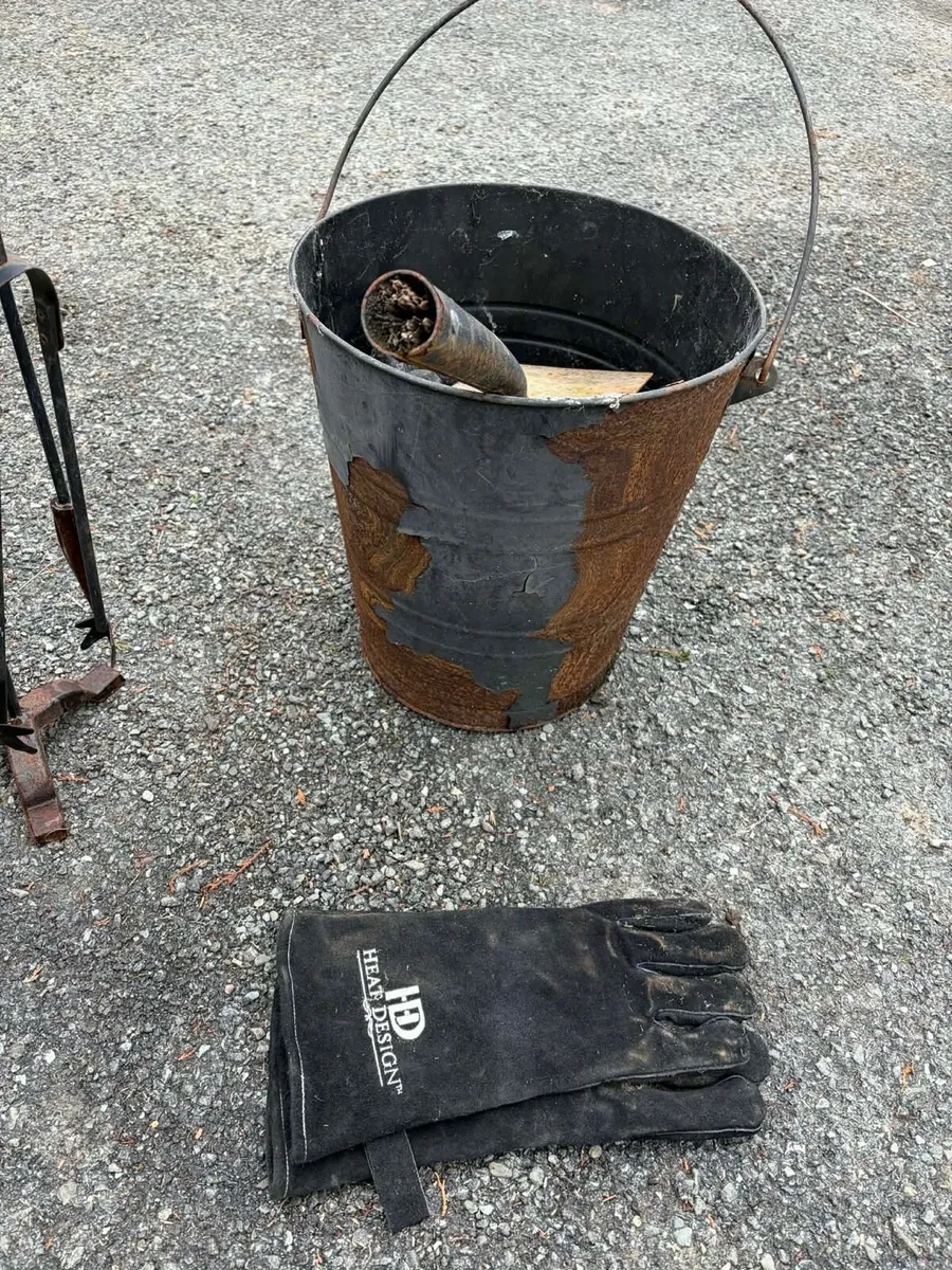 coal bucket etc bundle €25 together - Image 2