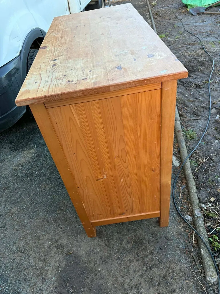 solid wooden chest of drawer - Image 4