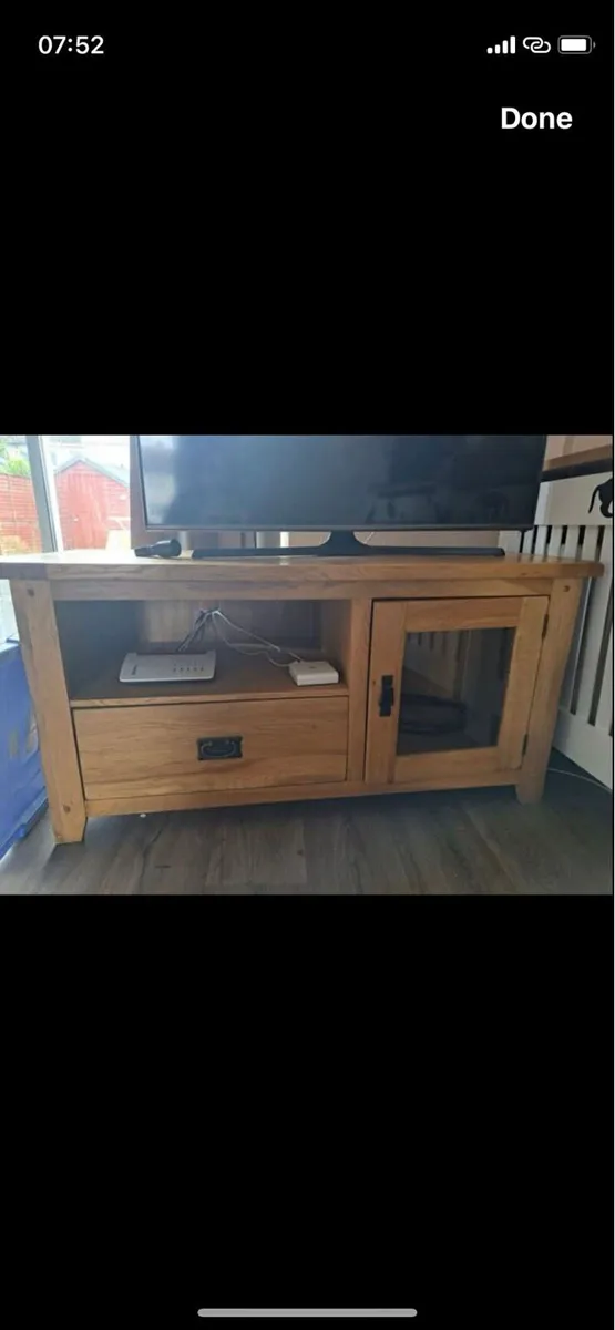 oak tv unit / side board - Image 1
