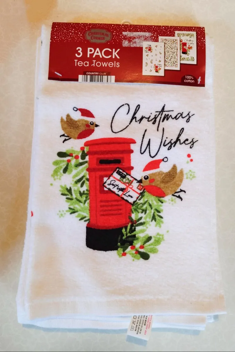 3 PACK FESTIVE TEA TOWELS (NEW). - Image 4