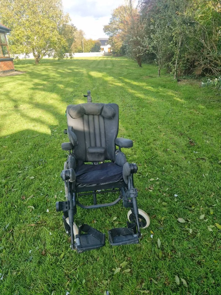 Wheelchair - Image 2
